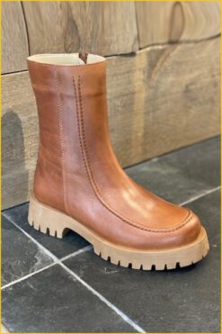 Babouche Boots cognac