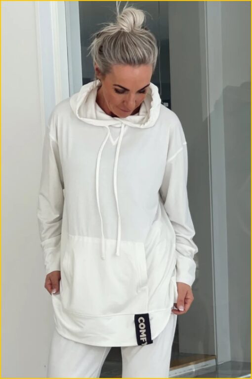 Comfy Copenhagen - Hoodie Calm Down - COM220009 off white