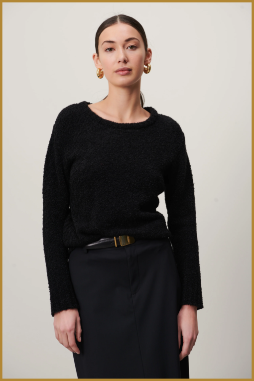 JL -  Teddy Pullover black - JAN230046