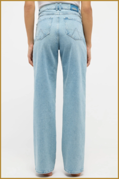Alternative view of ANGELS - Liz bleached blue-ANG240006