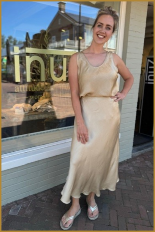 INUZ - Rok Satin goud -INU240221