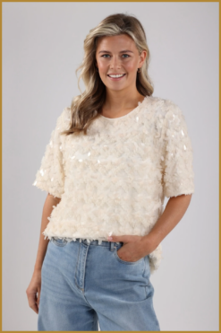NUKUS-Aria top-Offwhite-NUK250024