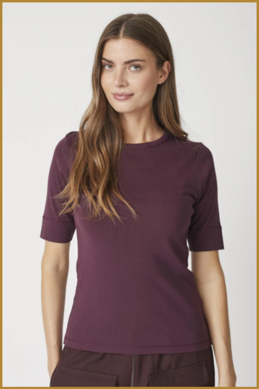 CO COUTURE-  GrannyCC Embroidery SS Tee wine-COC250001