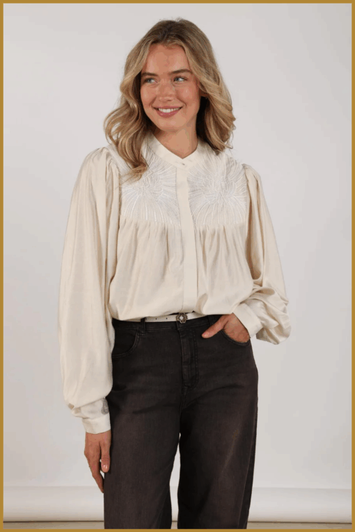 Nukus-Julia blouse off white-NUK250122