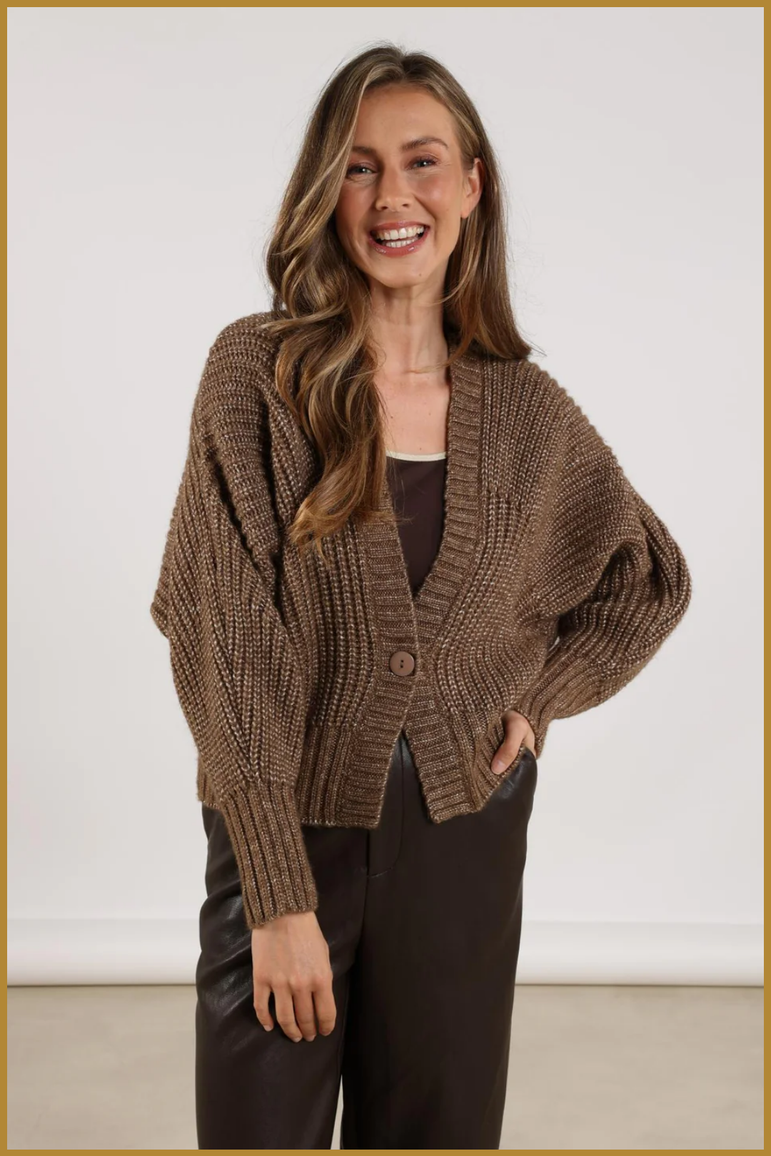 Nukus-Jolijn cardigan light fango-NUK250131 Nukus-Jolijn cardigan light fango-NUK250131