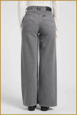 Alternative view of LEE- Stella grey fog-LES250022