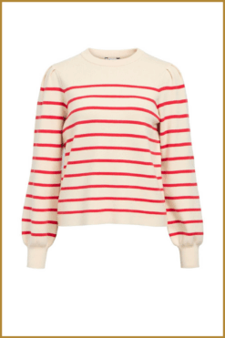 Alternative view of OBJECT- OBJREYNARD L/S pointsetta-OBJ260003